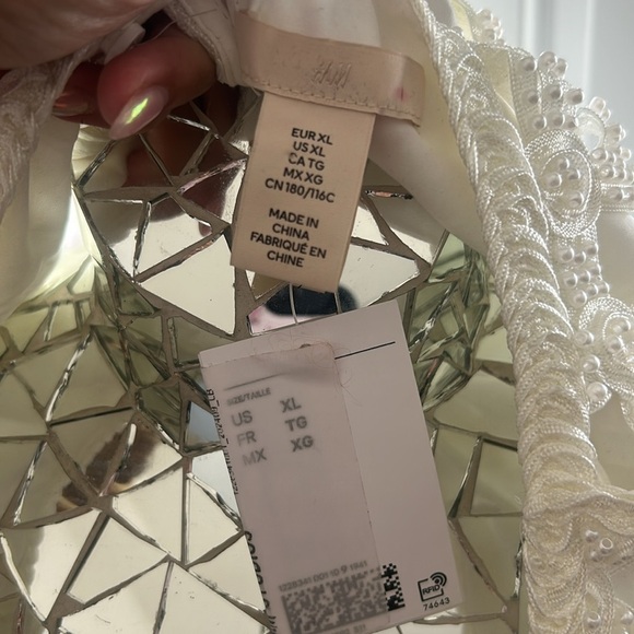 H&M Studio BEAD-EMBELLISHED TOP XL - Picture 3 of 7